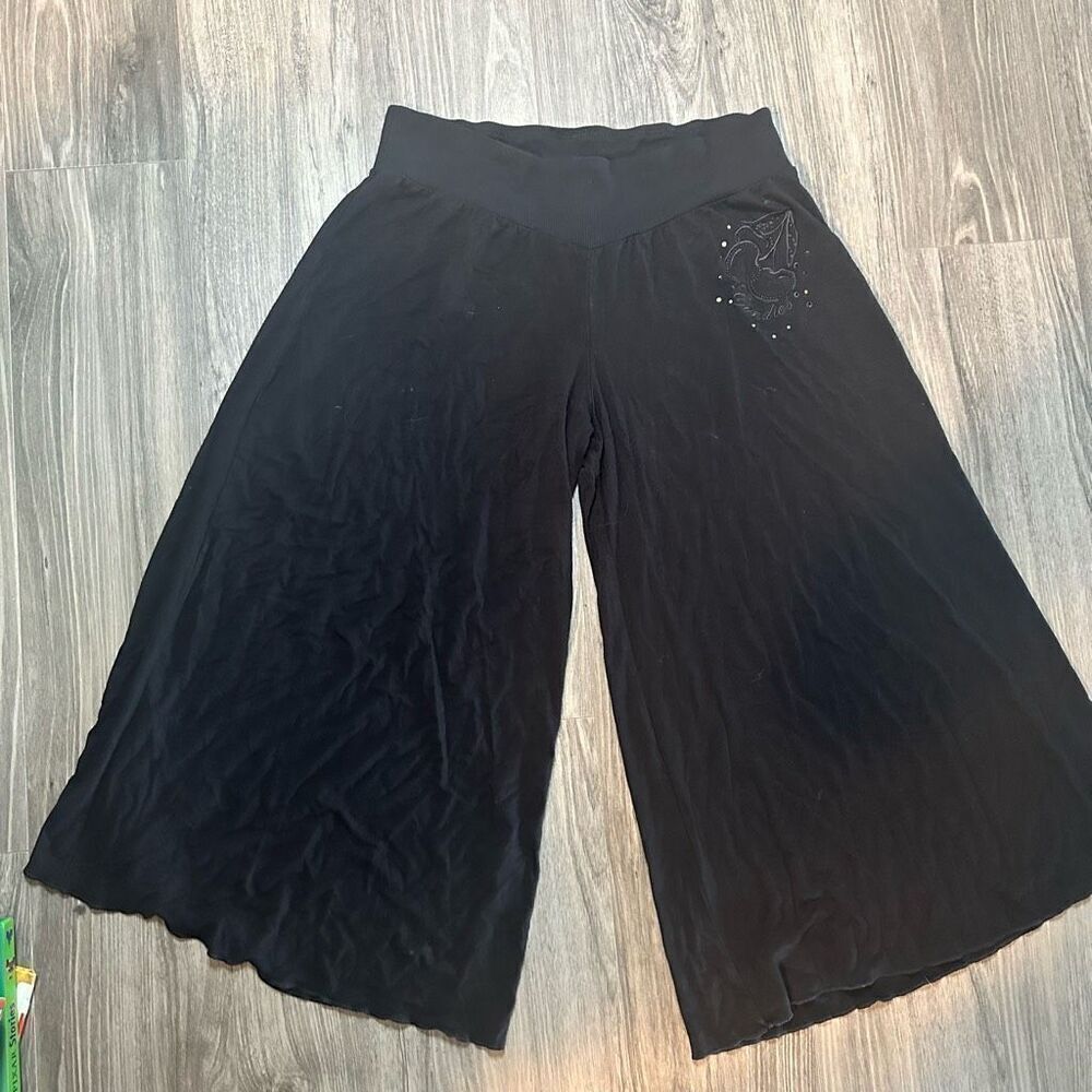 Candies wide black capri pants size large